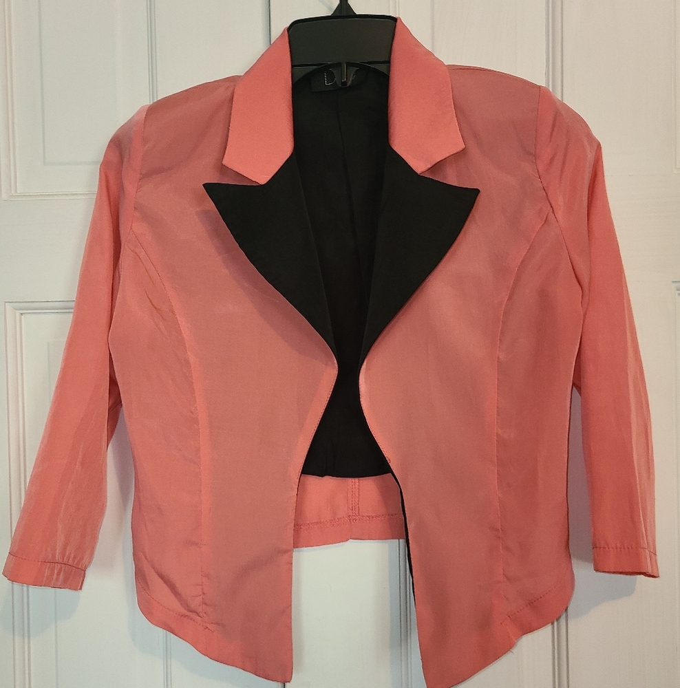 Duo Cropped Lightweight Blazer